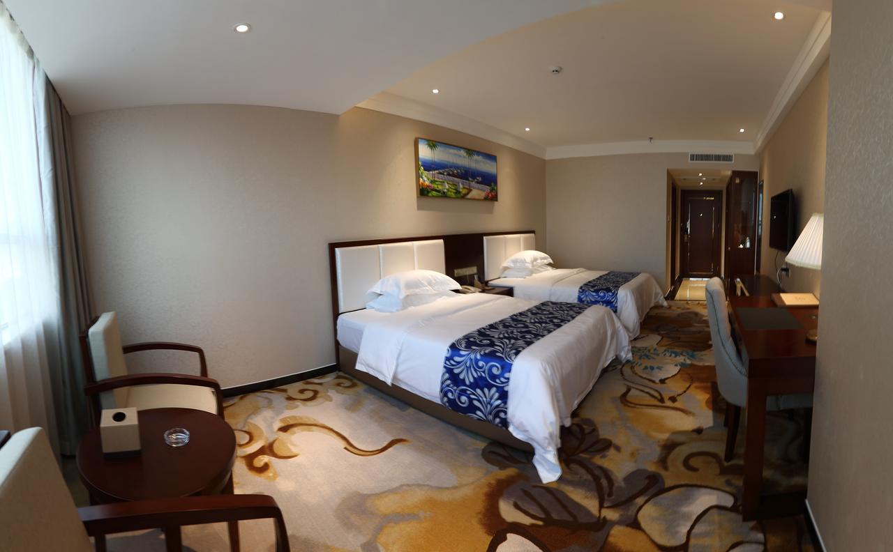 Guangxi Hawaii International Hotel Нанинг Екстериор снимка