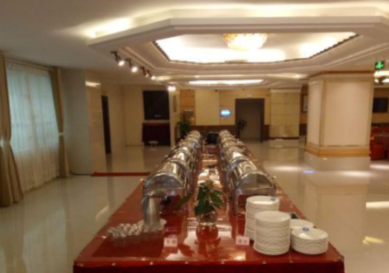 Guangxi Hawaii International Hotel Нанинг Екстериор снимка