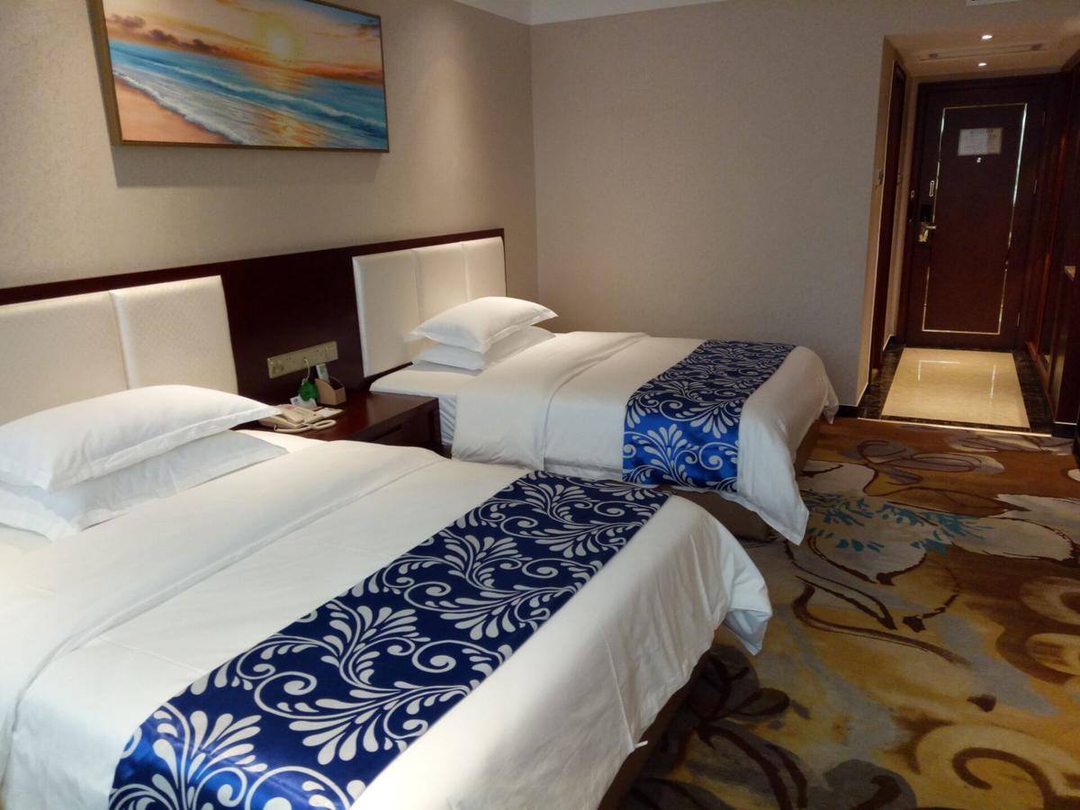 Guangxi Hawaii International Hotel Нанинг Екстериор снимка